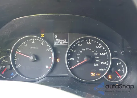 2013 Subaru Outback 2.5I z USA, uszkodzony, nr VIN 4S4BRBAC3D1288093